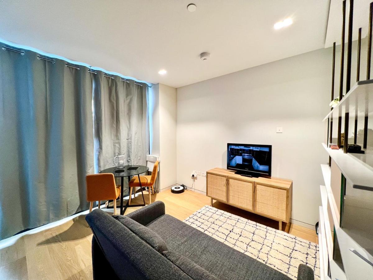 Deluxe Entire Studio Next To London Eye & Trafalgar Square Aparthotel Exterior photo